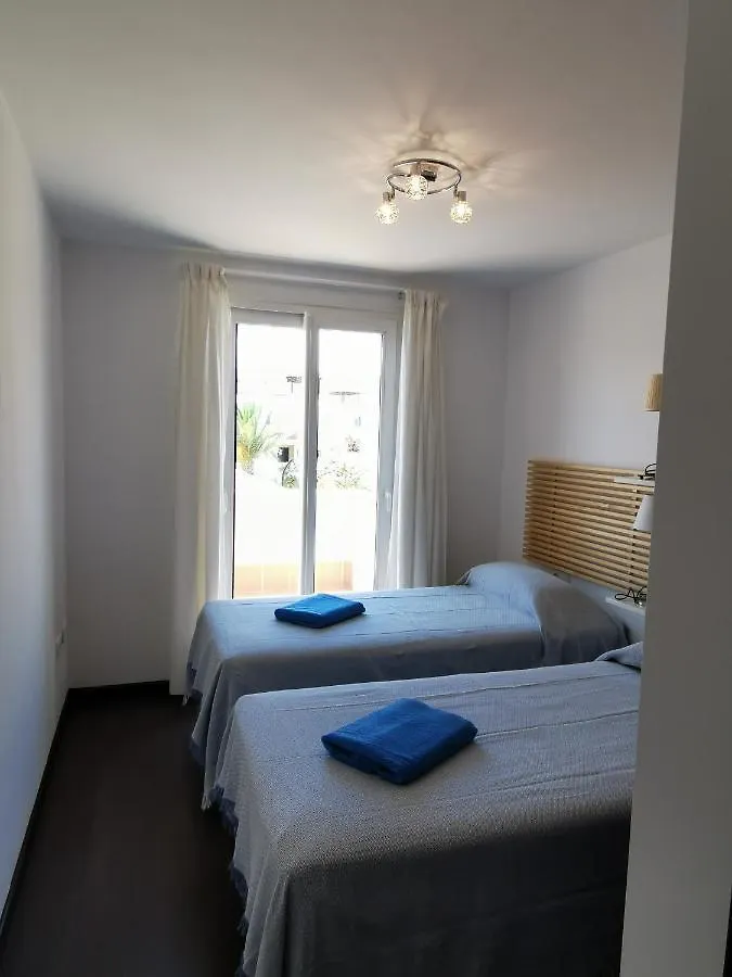 Villa Maria La Oliva 0*,  İspanya
