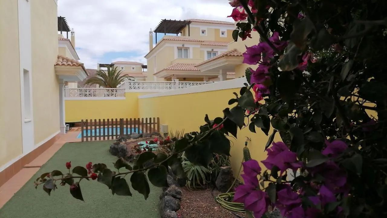 Villa Maria La Oliva İspanya